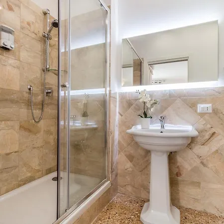 Palazzo Daponte By Lionhost 베니스