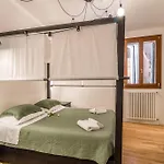 Palazzo Daponte By Lionhost Gæstehus
