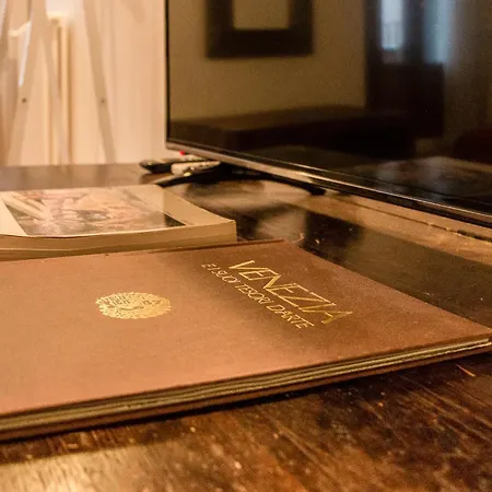 Palazzo Daponte By Lionhost Guest house Venice