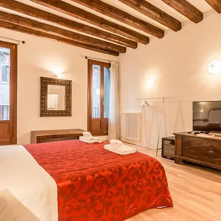 Palazzo Daponte By Lionhost